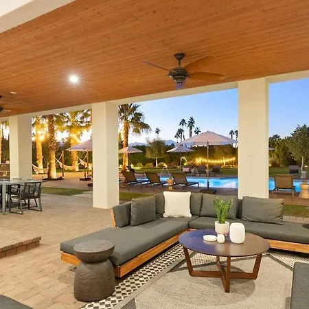 Villa Santal Estate - Play, Relax, Walk To The Festivals